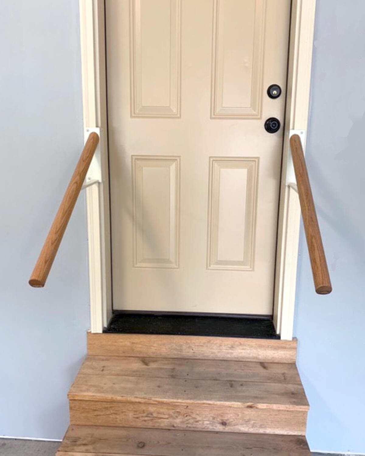 Hold Tight Handrail, Jamb Mount, Solid Oak and White - Hold-Tight Handrails 